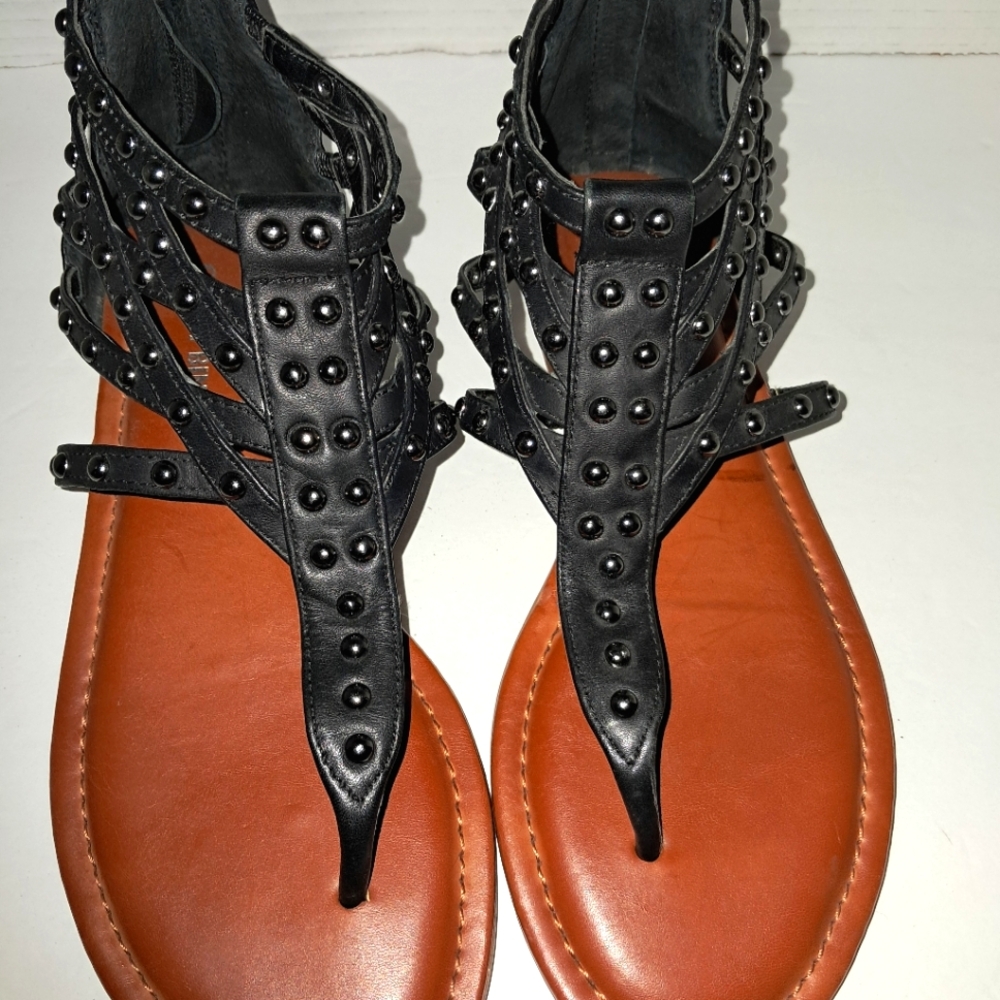 Gianni Bini Black Samirah Studded Gladitor Sandals Size 7 1/2 M